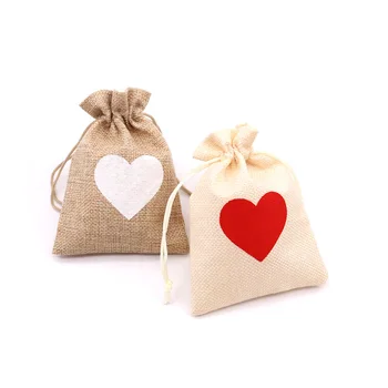 50 бр./лот, Бельо чанта от съвсем малък модел на сърцето, Реколта Натурална Чул, Подаръчни Чанти за бонбони, Сватбени Чанти за бонбони, Джутовый Подарък Бижута торбичка